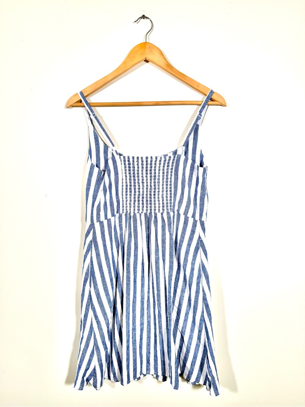 Old Navy Blue Striped Linen Blend Fit & Flare Cami Mini Dress with Pockets M EUC - Picture 3 of 16